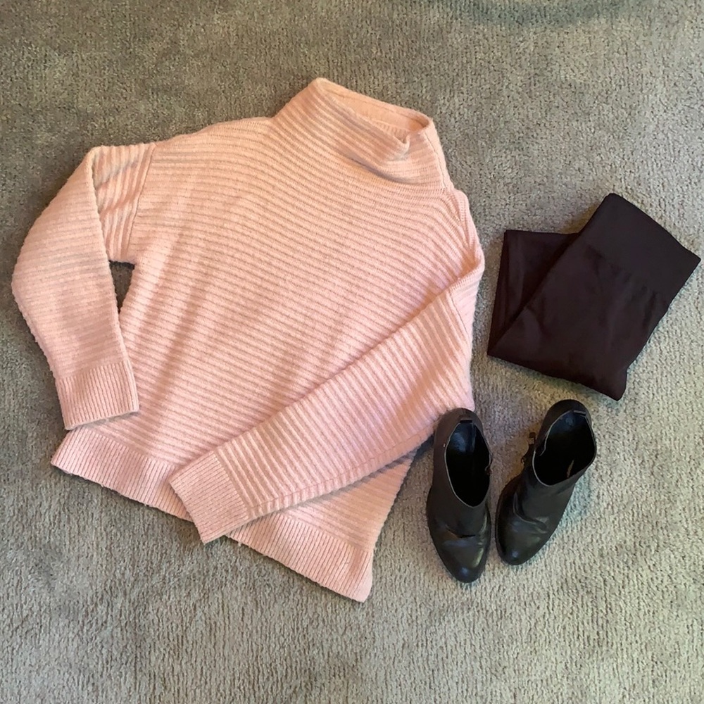Light pink sweater